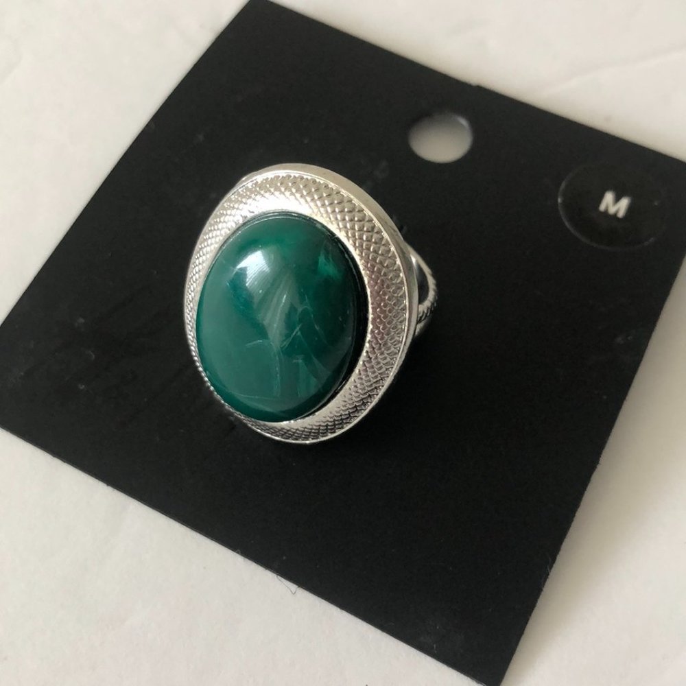 H&M Faux Malachite Green Ring Vtg Sz. Medium (7) - Picture 2 of 7